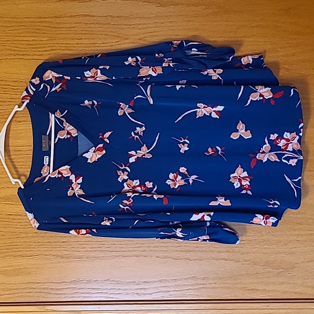 Mix By 41 Hawthorn Floral Top